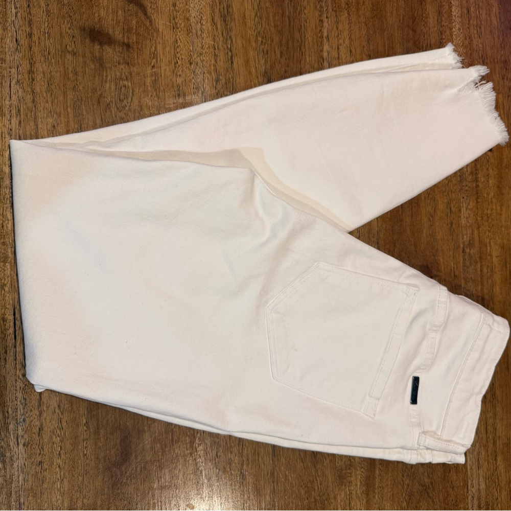 KanCan Women's Skinny Jeans in Cream